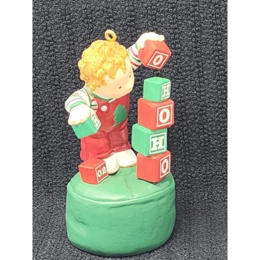 Hallmark Keepsake 2002‎ Teetering Toddler Christmas Ornament - Picture 2 of 6